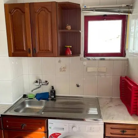 Flat By The Beach! Διαμέρισμα